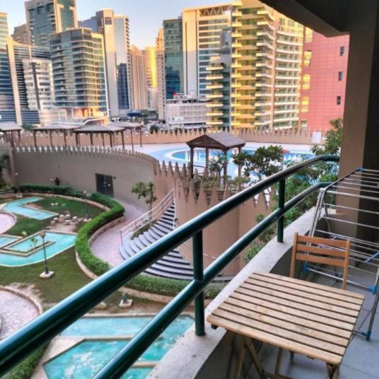 Adventurers Partition In Barsha Heights Privatunterkunft *