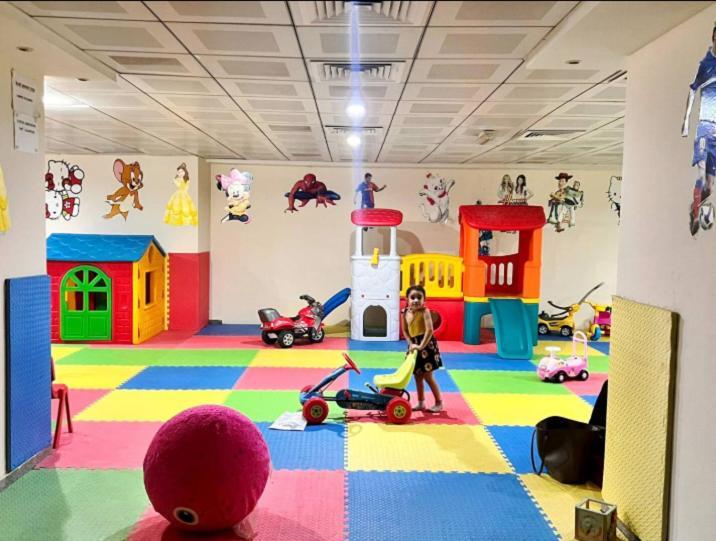 Privatunterkunft Adventurers Partition In Barsha Heights Dubai